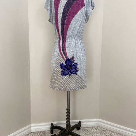 Dress - Picture 3 of 8